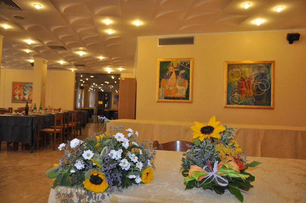 Hotel Terme Di San Vittore เจงกา ภายนอก รูปภาพ