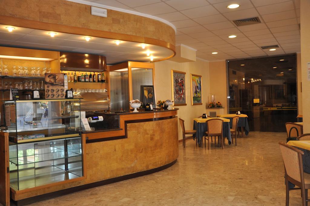 Hotel Terme Di San Vittore เจงกา ภายนอก รูปภาพ
