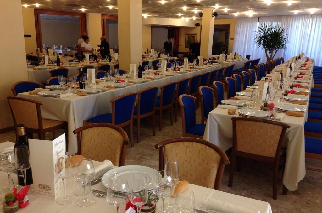Hotel Terme Di San Vittore เจงกา ภายนอก รูปภาพ