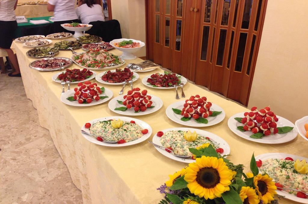Hotel Terme Di San Vittore เจงกา ภายนอก รูปภาพ