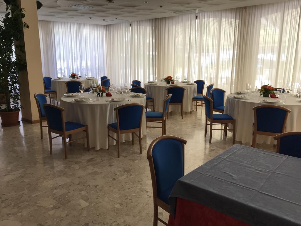 Hotel Terme Di San Vittore เจงกา ภายนอก รูปภาพ